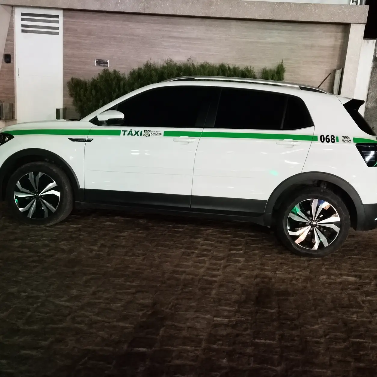 Taxista Naldo em Nossa Senhora da Glória